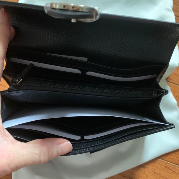 Gucci Wallet - Authentic, New with tags and box - Picture 3 of 6